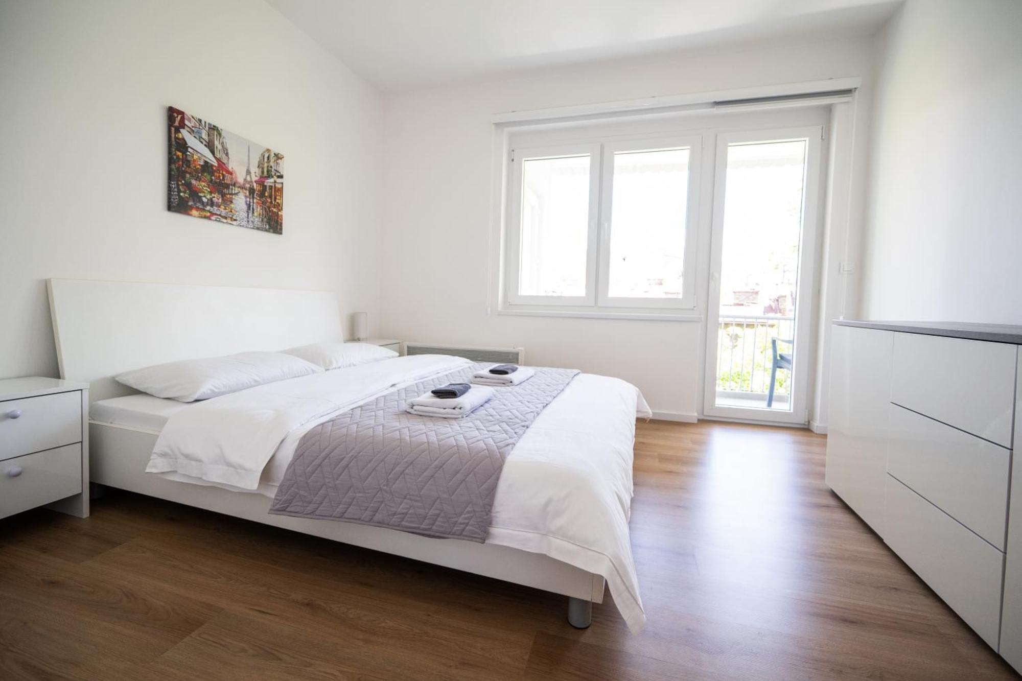 Bright 2Bdr Apartment With Balcony - Free Parking سراييفو المظهر الخارجي الصورة