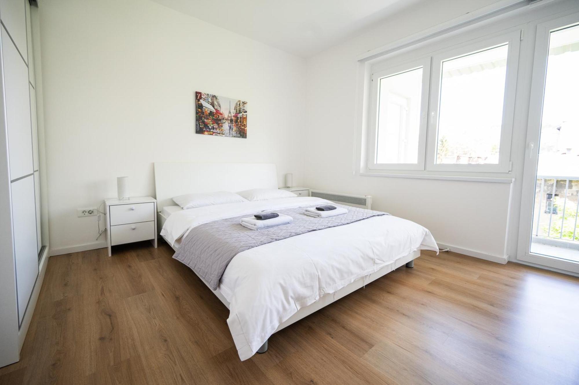 Bright 2Bdr Apartment With Balcony - Free Parking سراييفو المظهر الخارجي الصورة
