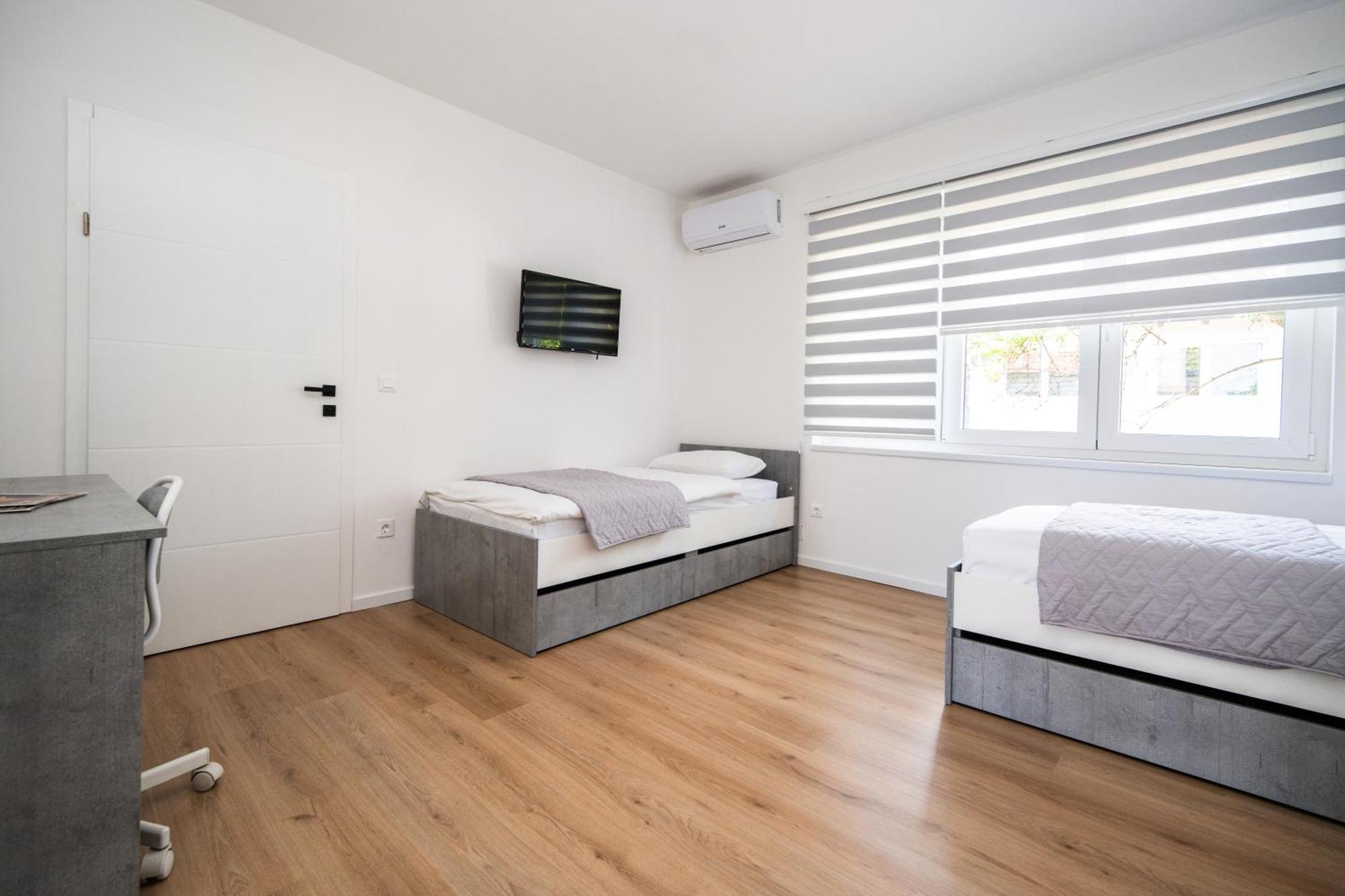 Bright 2Bdr Apartment With Balcony - Free Parking سراييفو المظهر الخارجي الصورة